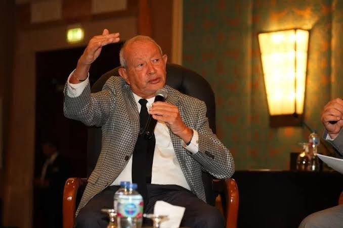 رجل الأعمال نجيب ساويرس يعلق على أزمة الدولار والبورصة المصرية